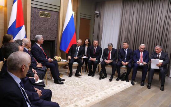 Президент РФ В. Путин встретился с президентом Кубы Мигелем Диас-Канелем Бермудесом