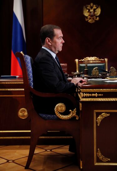 Премьер-министр РФ Д. Медведев встретился с главой Сбербанка России Г. Грефом