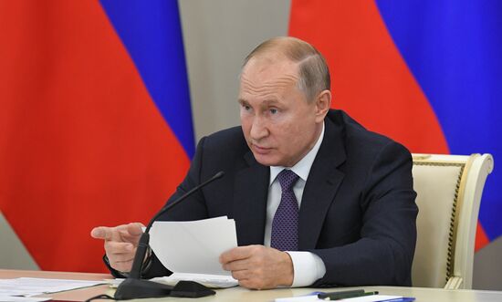 Рабочая поездка президента РФ В. Путина в Калининградскую область