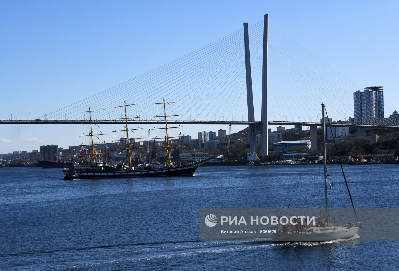 Проводы учебного парусного судна "Паллада" в кругосветное плавание