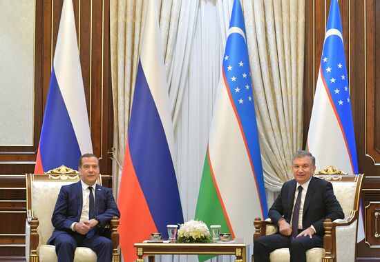 Премьер-министр РФ Д. Медведев принял участие в заседании Совета глав правительств государств - членов ШОС 