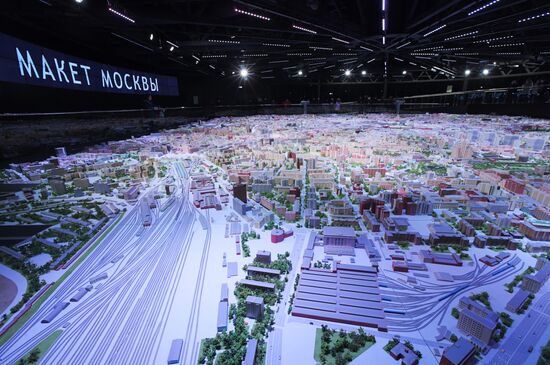 Завершение реконструкции архитектурного макета центра Москвы на ВДНХ
