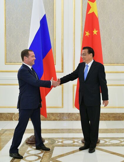 Премьер-министр РФ Д. Медведев принял участие в заседании Совета глав правительств государств - членов ШОС 