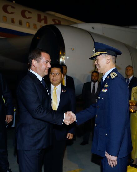 Премьер-министр РФ Д. Медведев прибыл в Бангкок