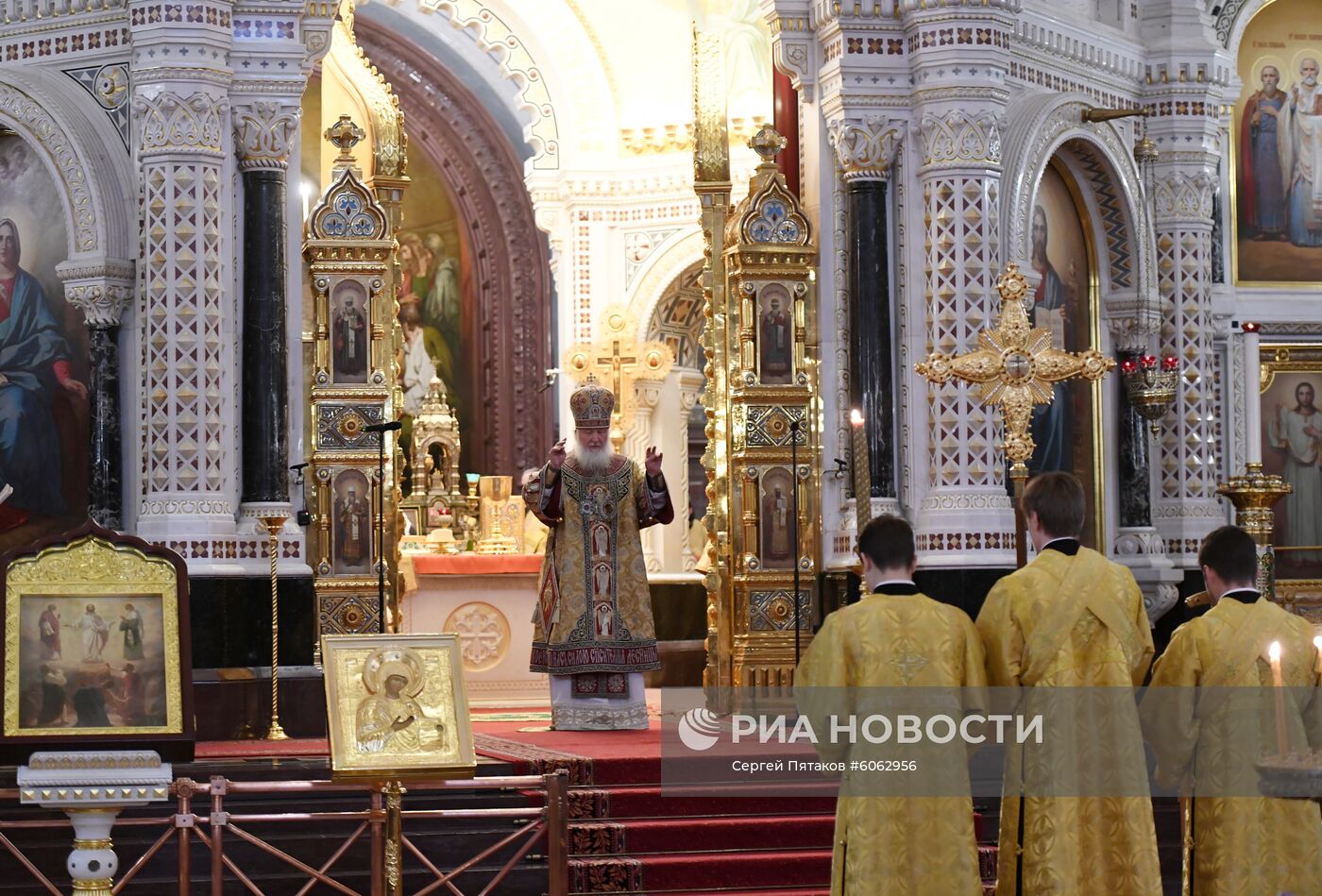 Литургия по случаю присоединения Архиепископии западноевропейских приходов русской традиции к РПЦ