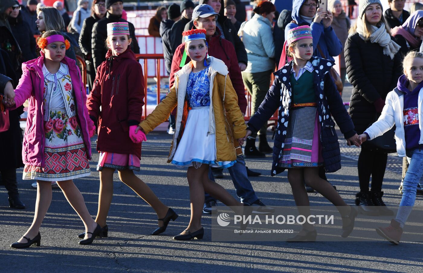 Празднование Дня народного единства в регионах России