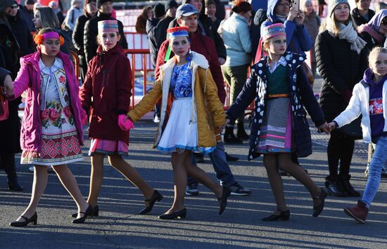 Празднование Дня народного единства в регионах России