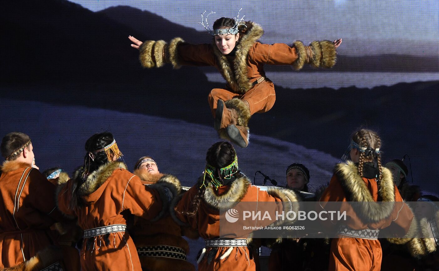 Празднование Дня народного единства в регионах России