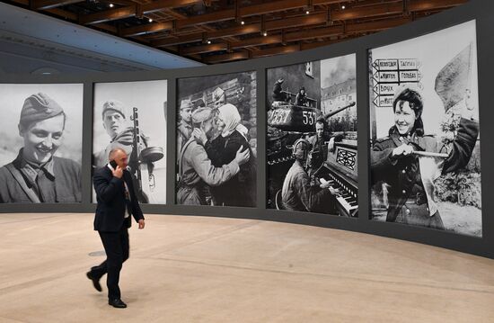 Открытие выставки "Православная Русь - ко Дню народного единства"