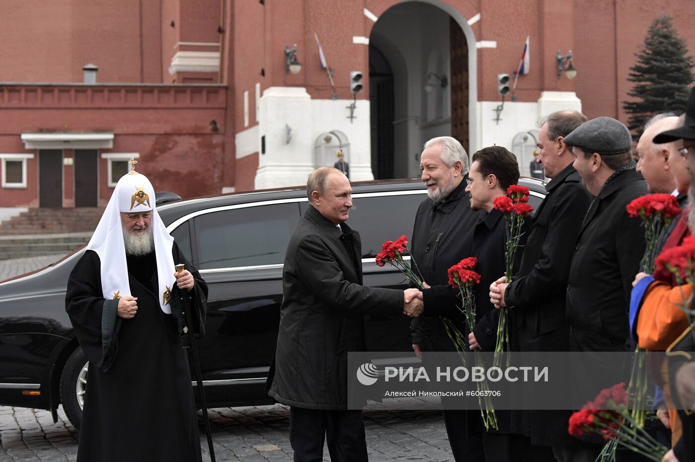 Президент РФ В. Путин принял участие в торжествах по случаю Дня народного единства