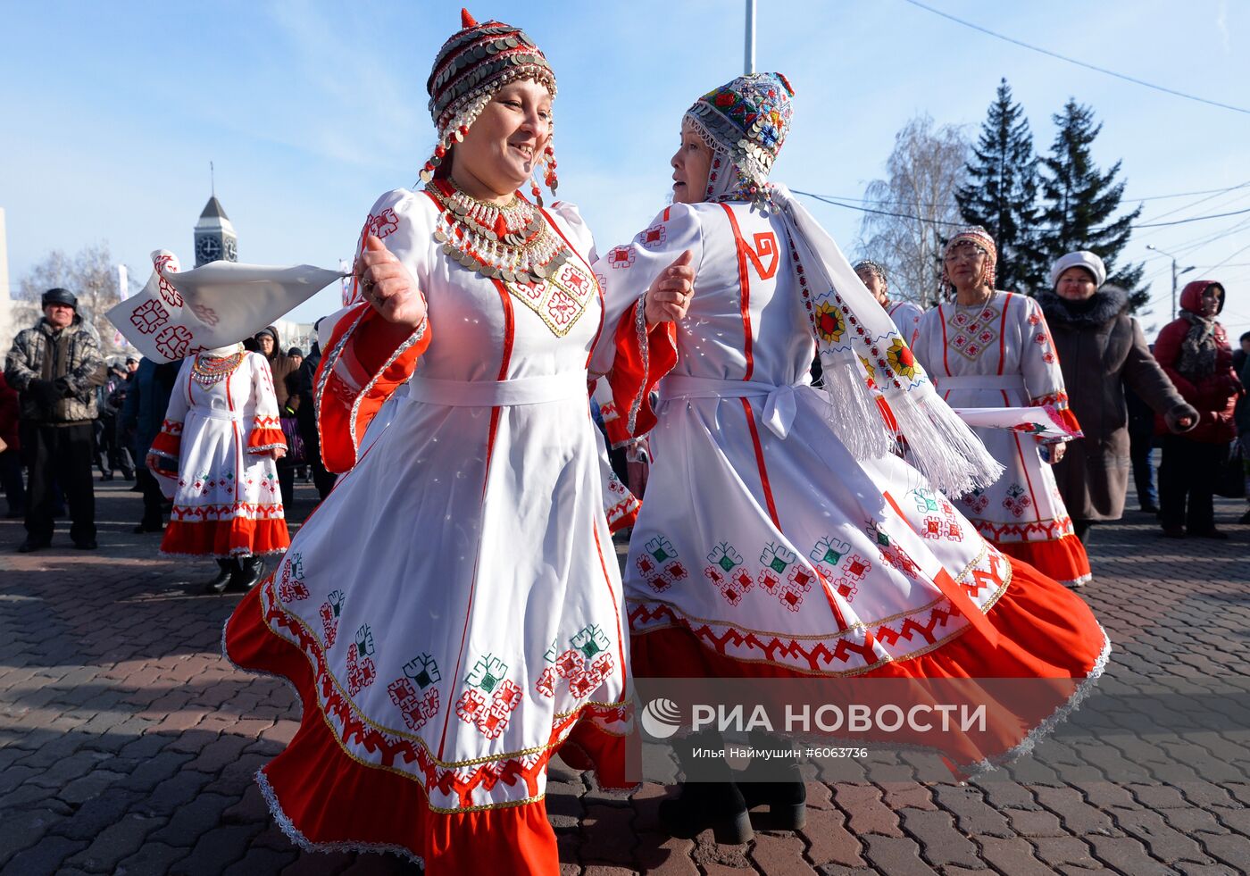 Празднование Дня народного единства в регионах России