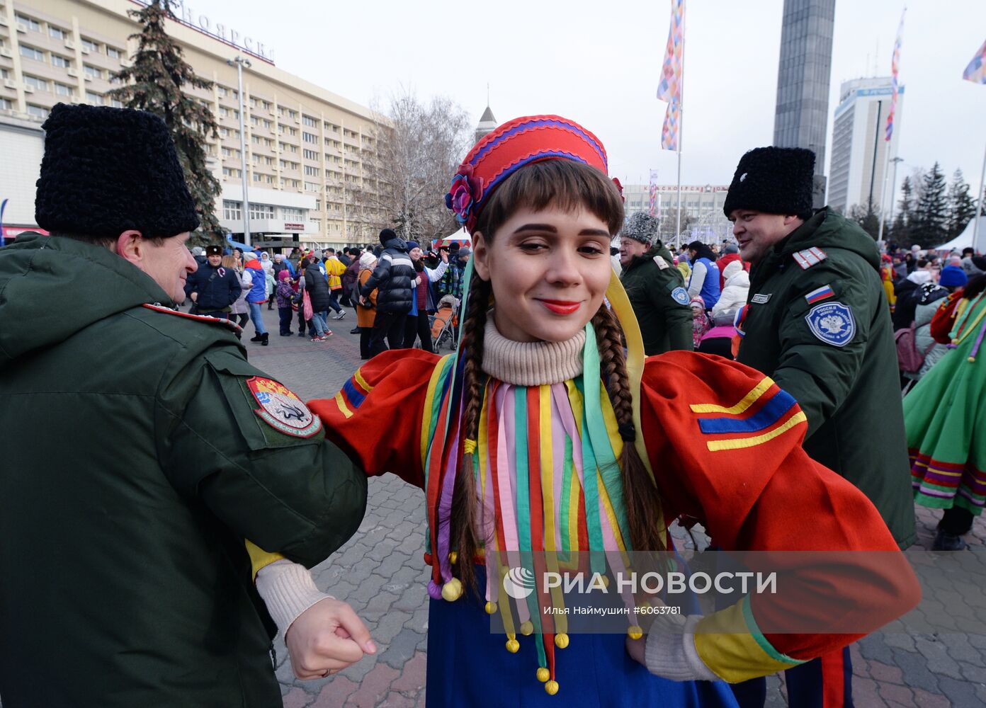 Празднование Дня народного единства в регионах России