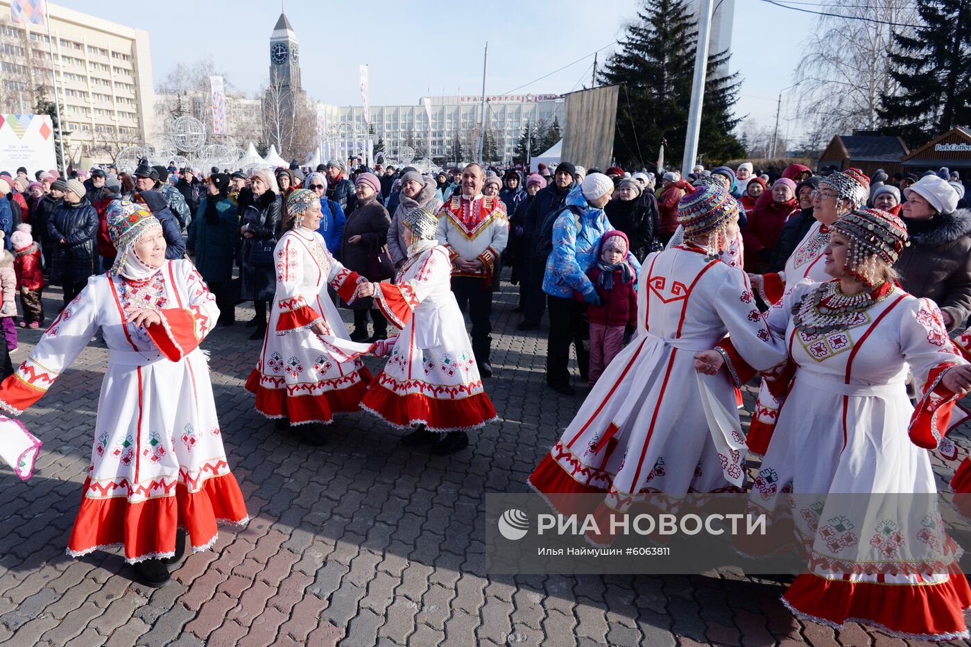 Празднование Дня народного единства в регионах России