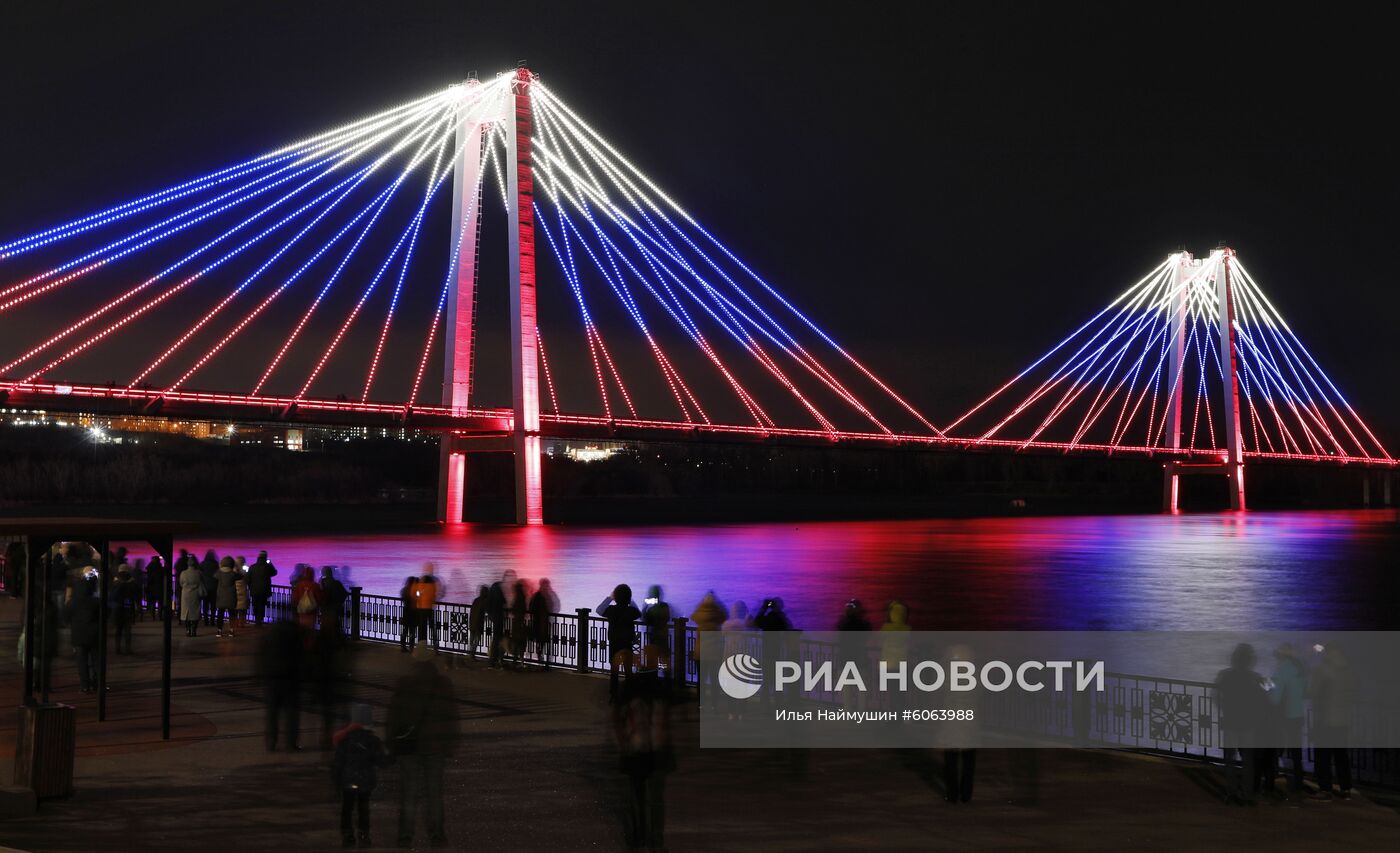 Празднование Дня народного единства в регионах России