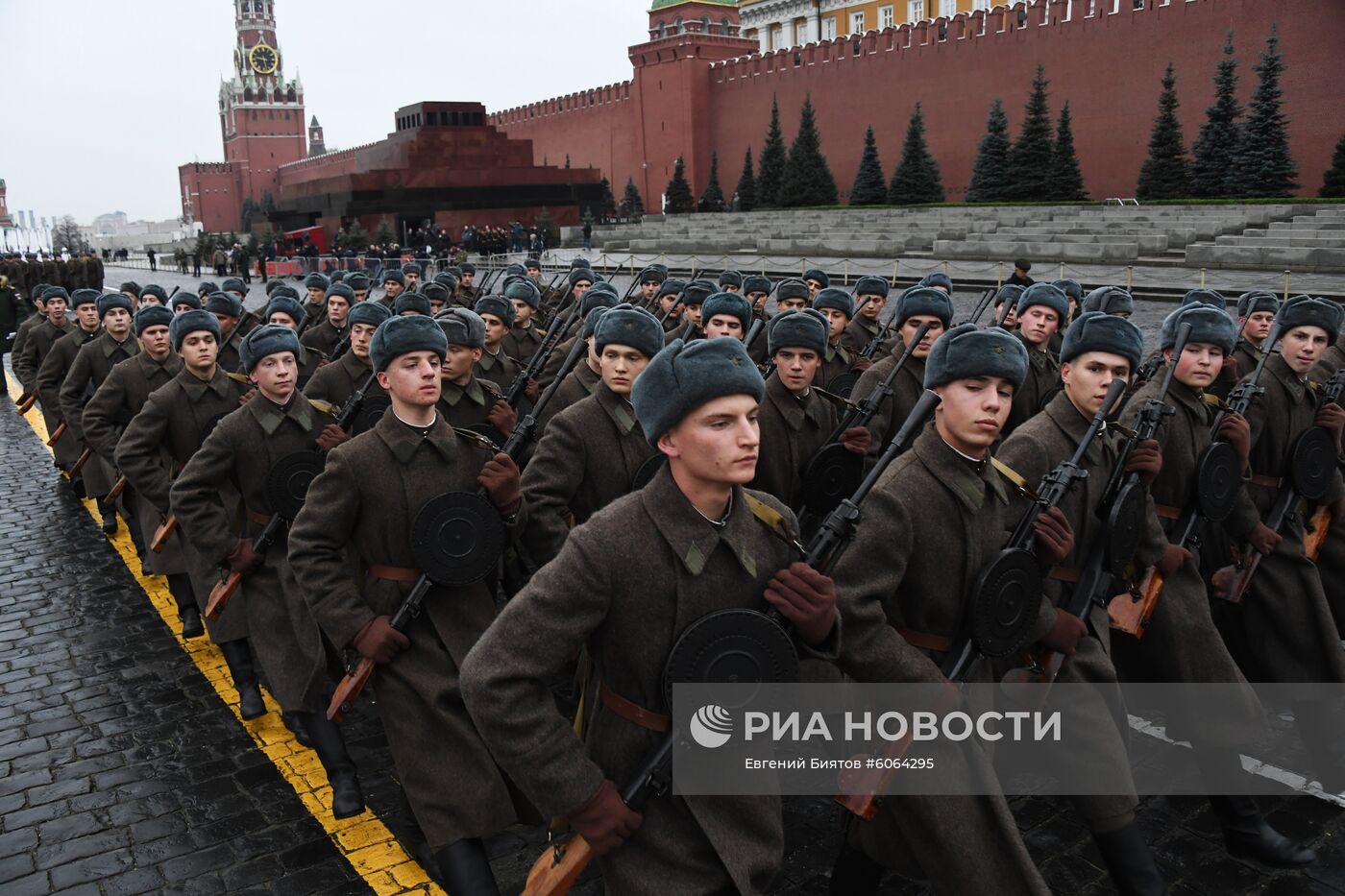 Генеральная репетиция марша, посвященного 78-й годовщине военного парада 1941 года