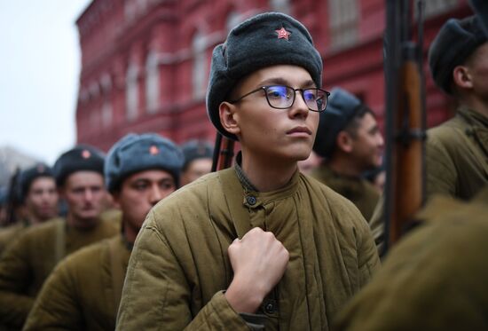 Генеральная репетиция марша, посвященного 78-й годовщине военного парада 1941 года