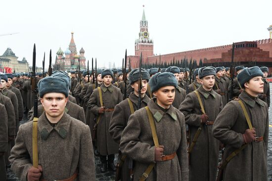 Генеральная репетиция марша, посвященного 78-й годовщине военного парада 1941 года