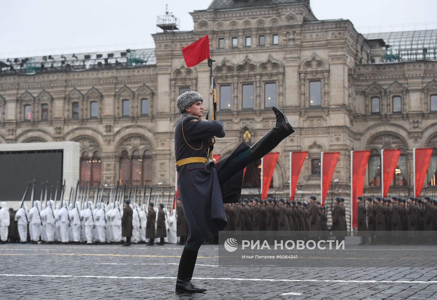 Генеральная репетиция марша, посвященного 78-й годовщине военного парада 1941 года