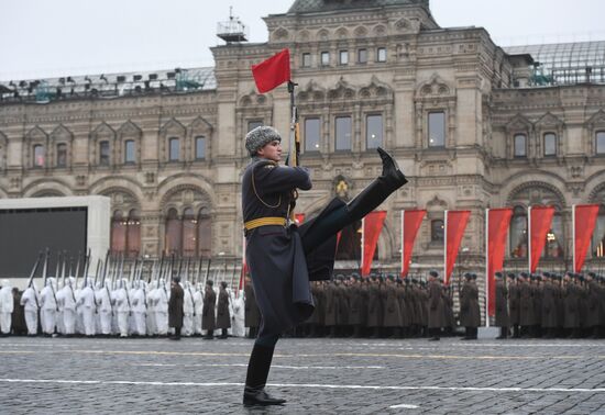 Генеральная репетиция марша, посвященного 78-й годовщине военного парада 1941 года