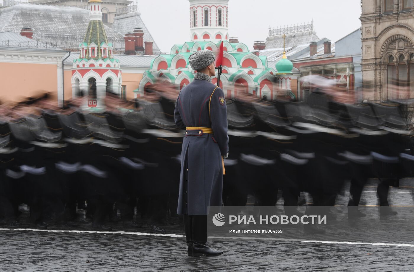 Генеральная репетиция марша, посвященного 78-й годовщине военного парада 1941 года