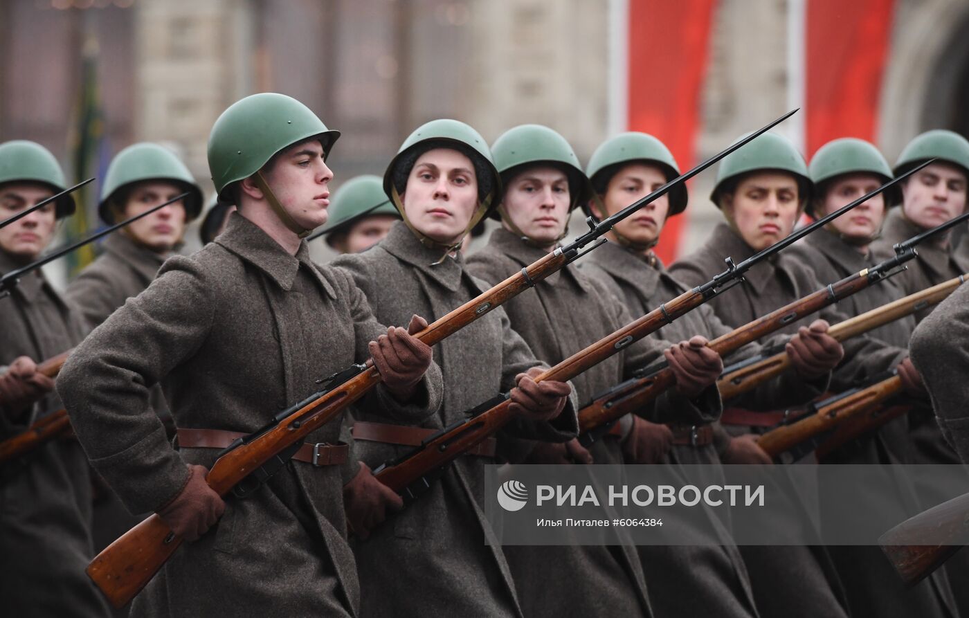 Генеральная репетиция марша, посвященного 78-й годовщине военного парада 1941 года