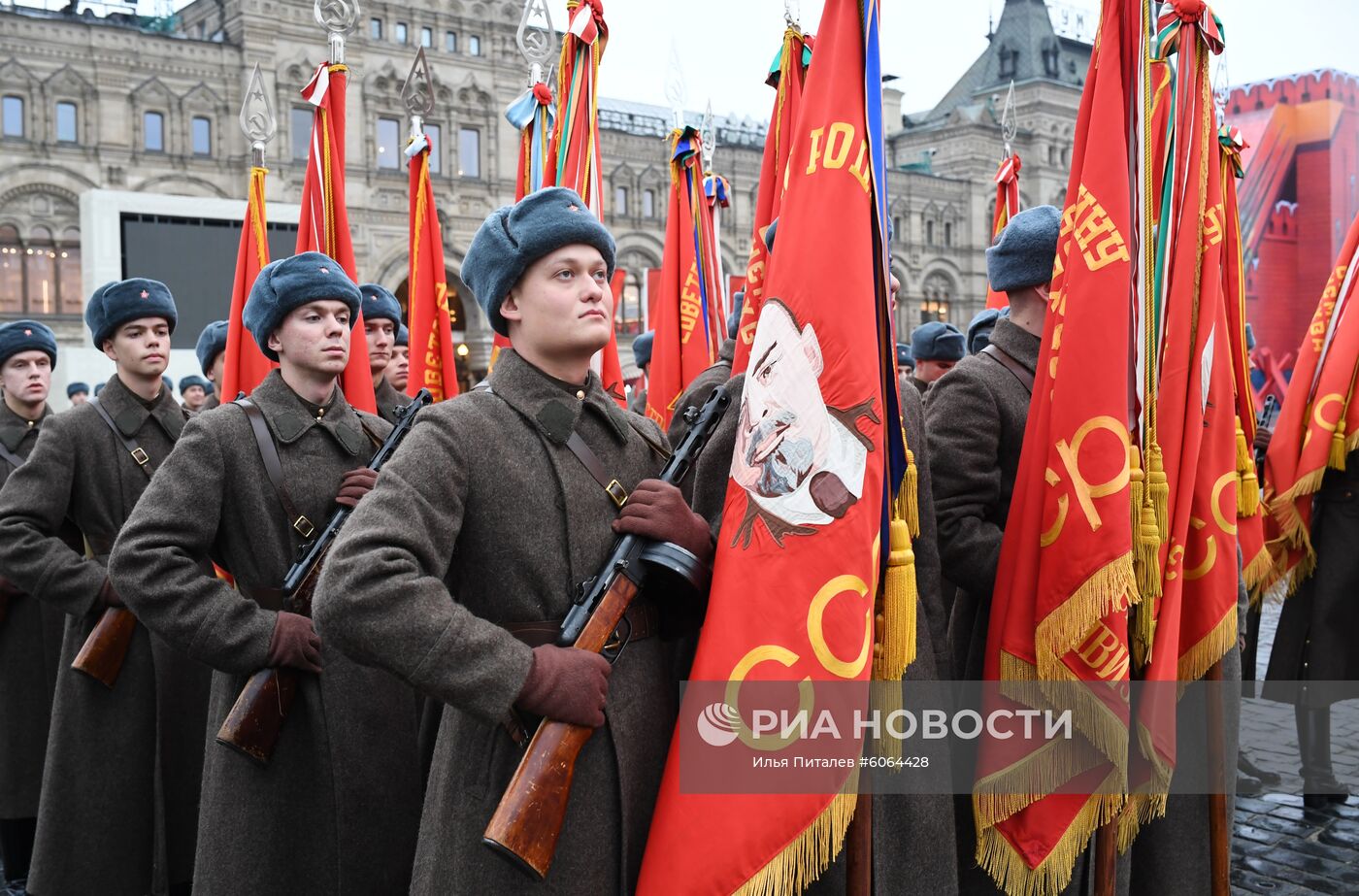 Генеральная репетиция марша, посвященного 78-й годовщине военного парада 1941 года