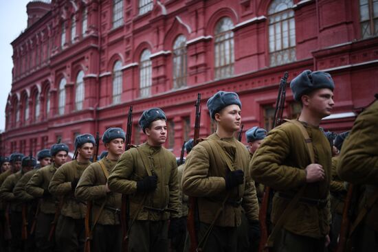 Генеральная репетиция марша, посвященного 78-й годовщине военного парада 1941 года