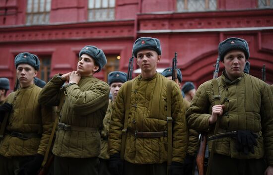 Генеральная репетиция марша, посвященного 78-й годовщине военного парада 1941 года