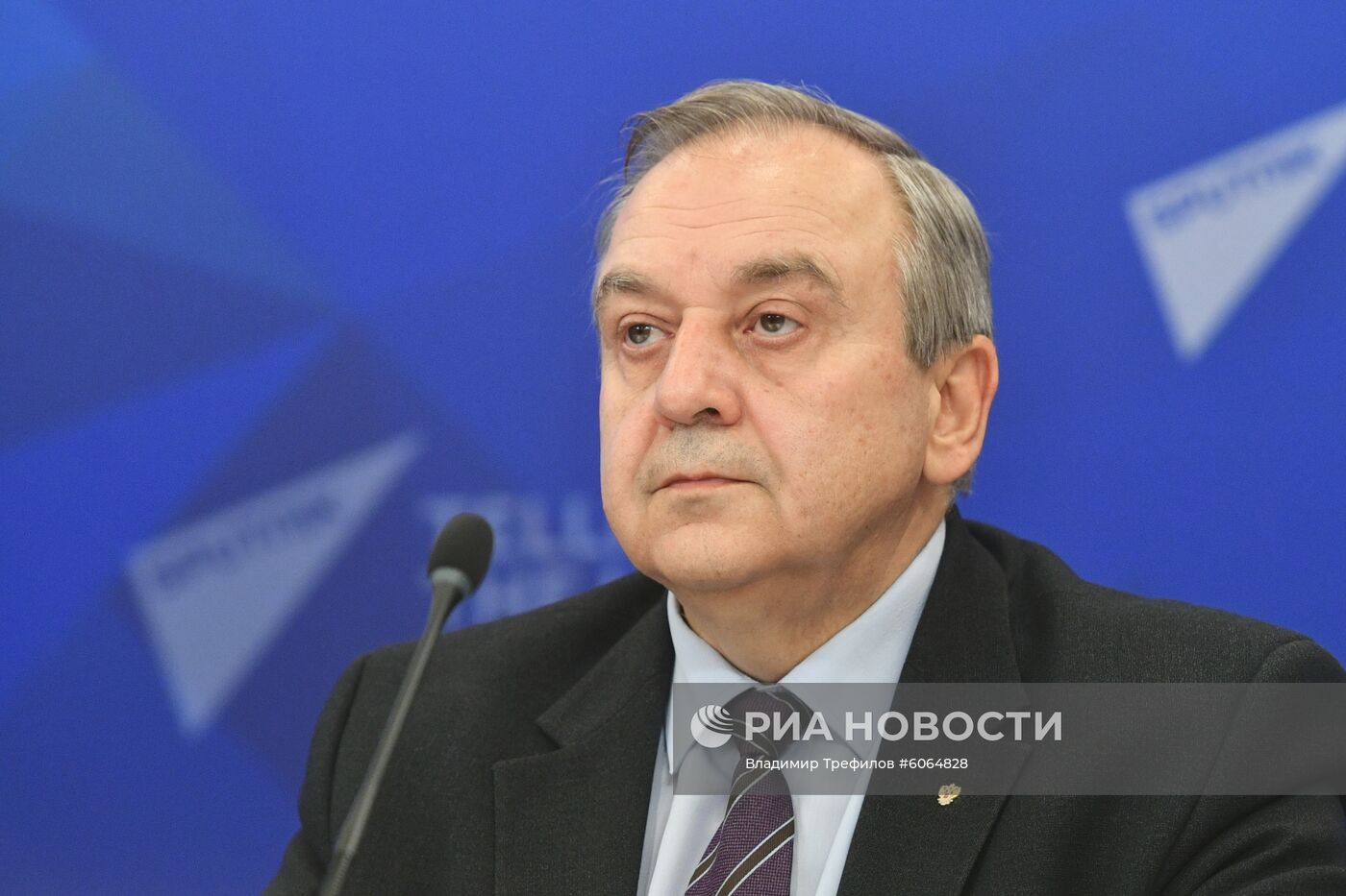 Видеомост "Вклад общественной дипломатии в укрепление международных связей Республики Крым"