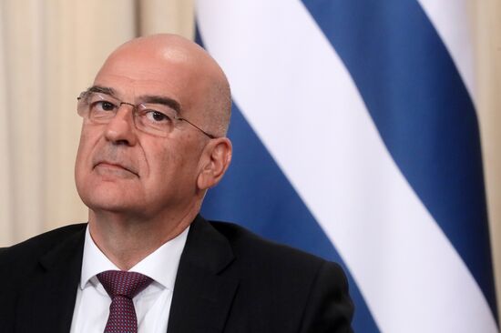 Встреча глав МИД РФ и Греции С. Лаврова и Н. Дендиаса