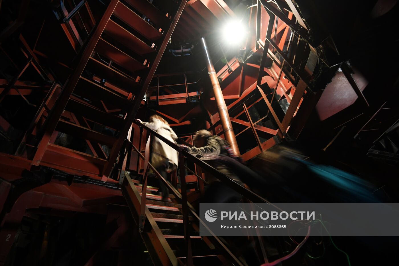 Памятник Петру I на Берсеневской набережной