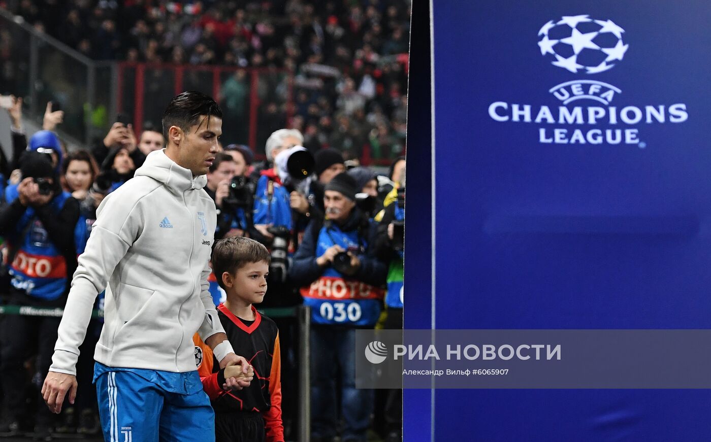 Футбол. Лига чемпионов. М