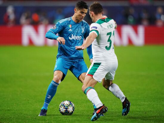 Футбол. Лига чемпионов. Матч "Локомотив" - "Ювентус"