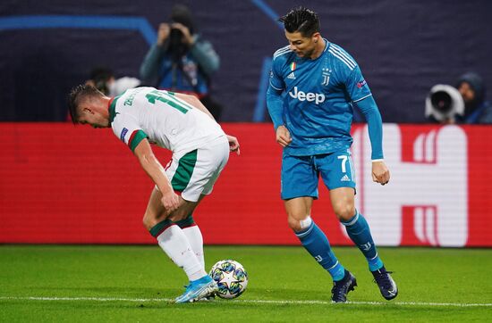 Футбол. Лига чемпионов. Матч "Локомотив" - "Ювентус"