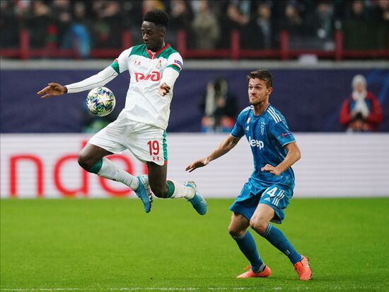 Футбол. Лига чемпионов. Матч "Локомотив" - "Ювентус"