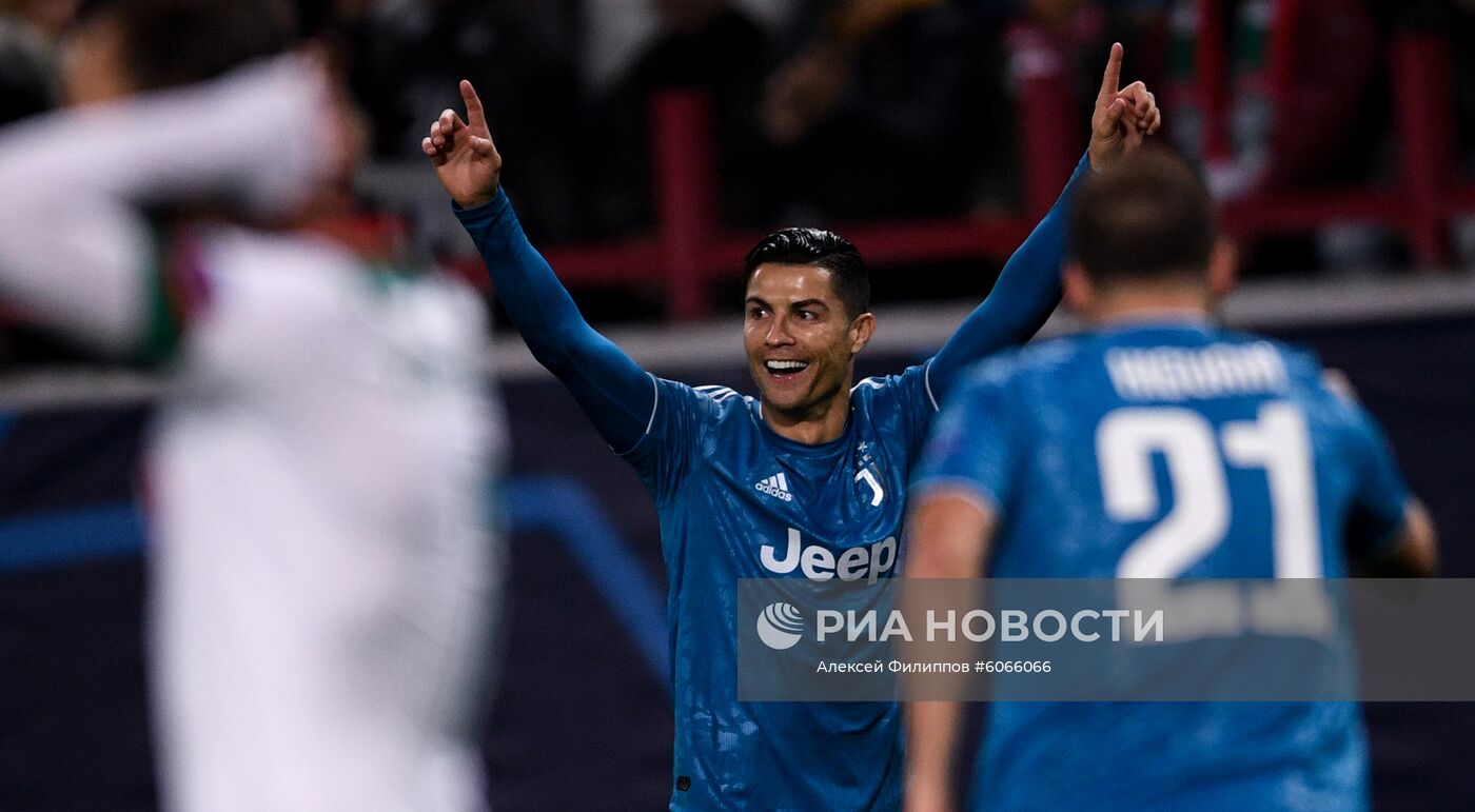 Футбол. Лига чемпионов. Матч "Локомотив" - "Ювентус"