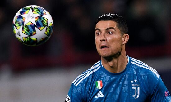 Футбол. Лига чемпионов. Матч "Локомотив" - "Ювентус"