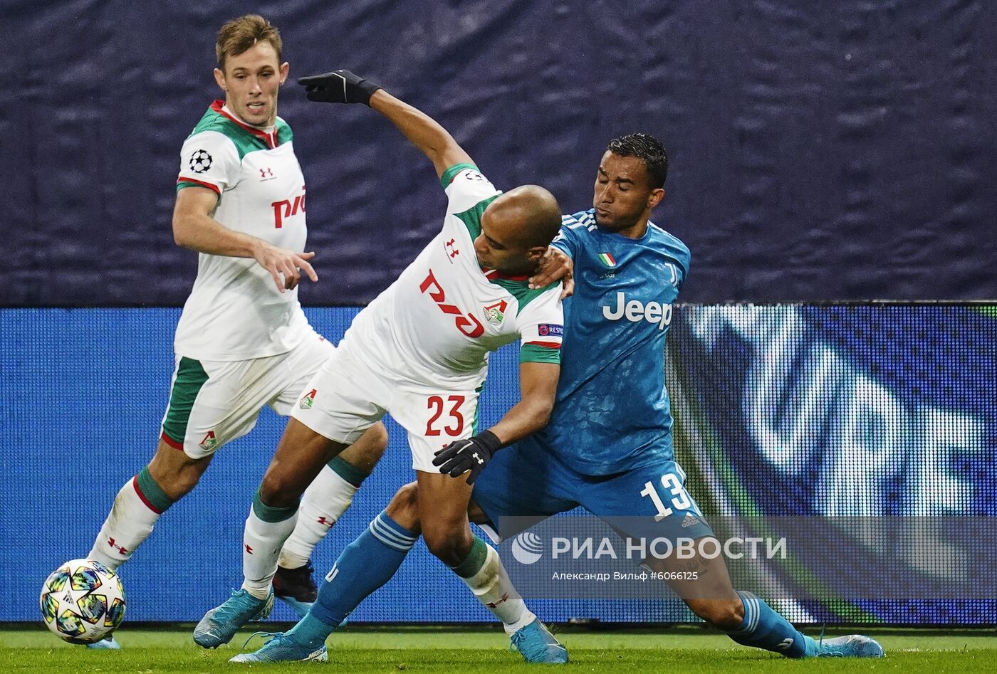 Футбол. Лига чемпионов. Матч "Локомотив" - "Ювентус"