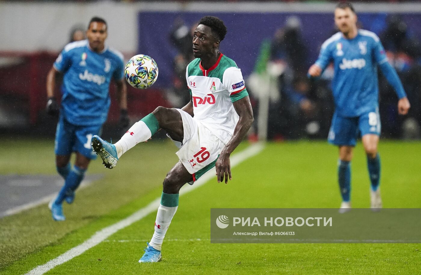 Футбол. Лига чемпионов. Матч "Локомотив" - "Ювентус"