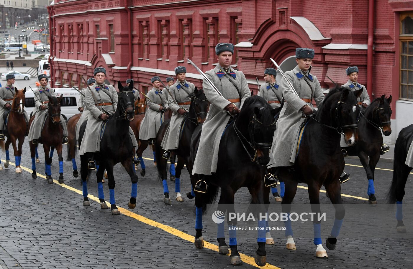 Марш, приуроченный к 78-й годовщине парада 1941 года