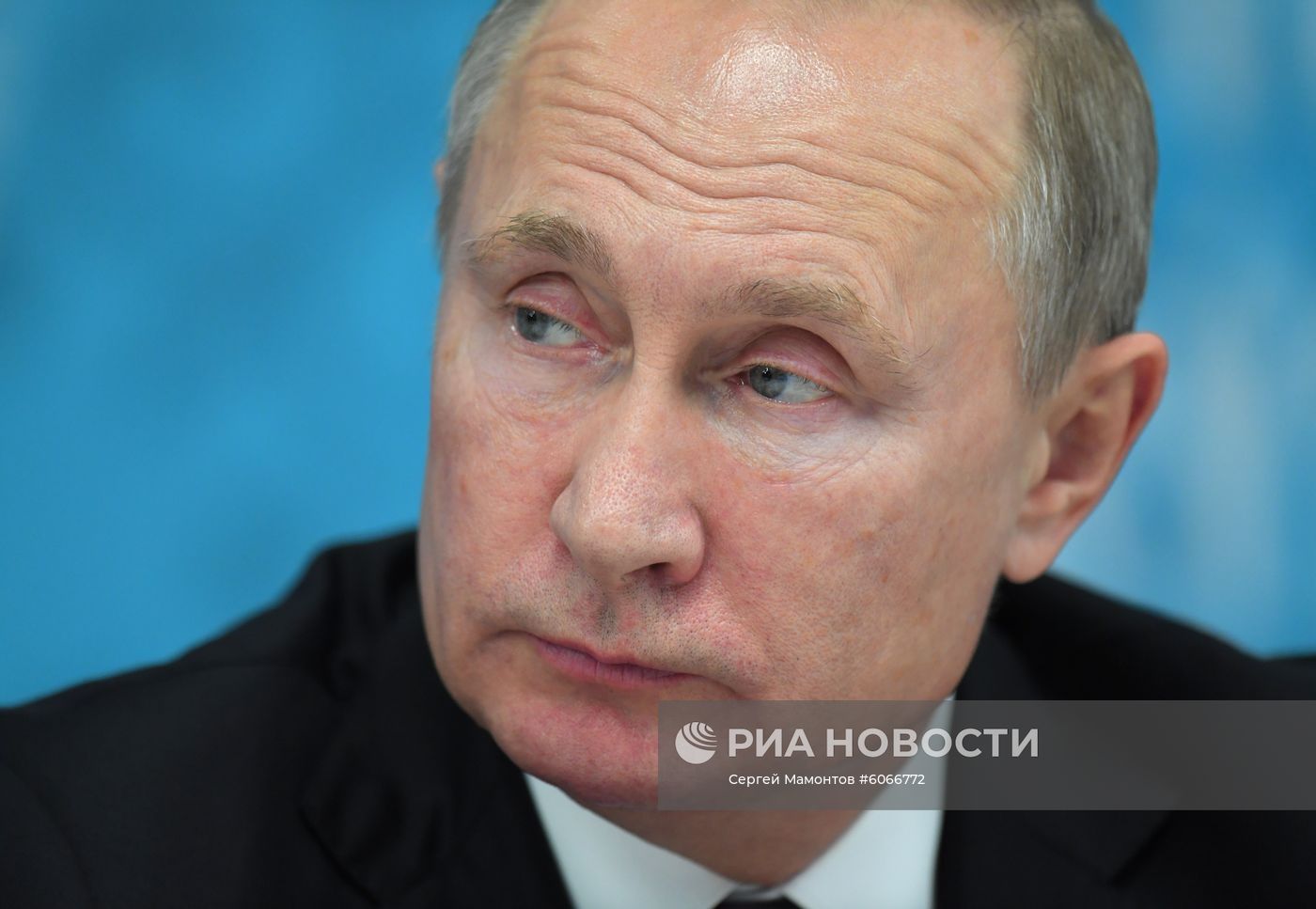 Президент РФ В. Путин принял участие в форуме межрегионального сотрудничества России и Казахстана