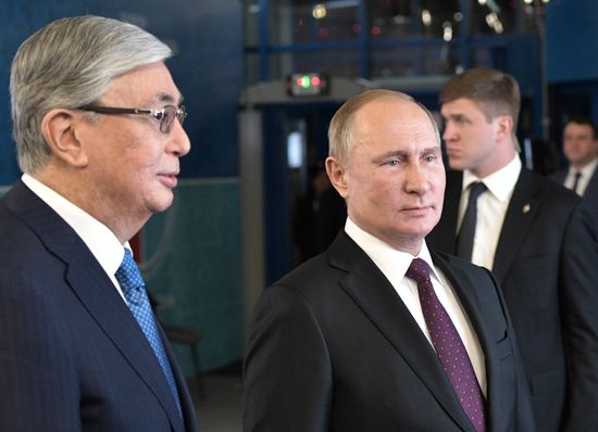 Президент РФ В. Путин принял участие в форуме межрегионального сотрудничества России и Казахстана