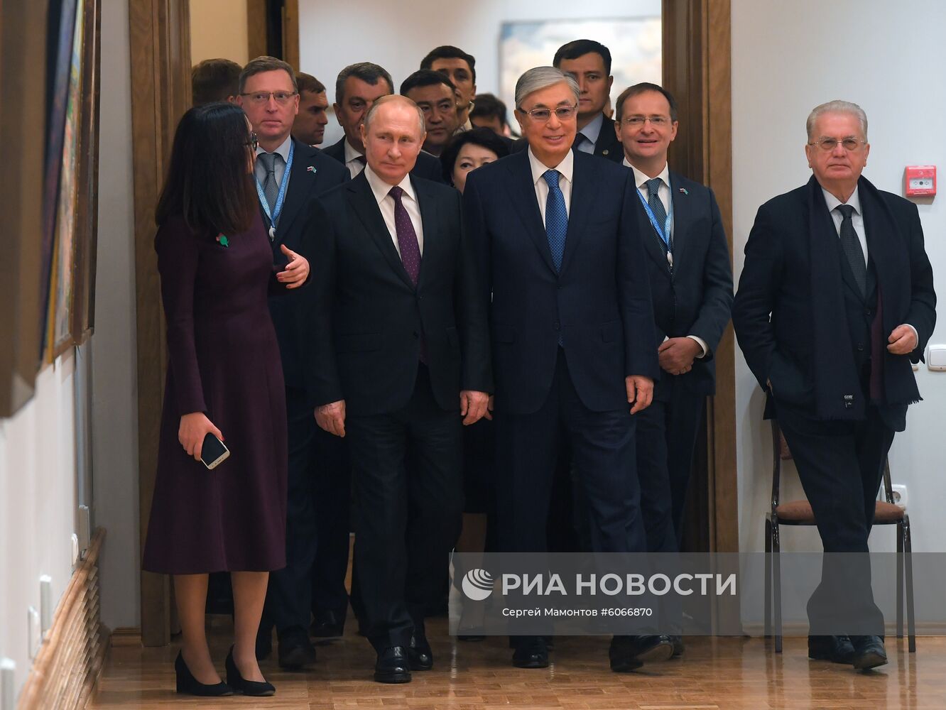 Президент РФ В. Путин принял участие в форуме межрегионального сотрудничества России и Казахстана