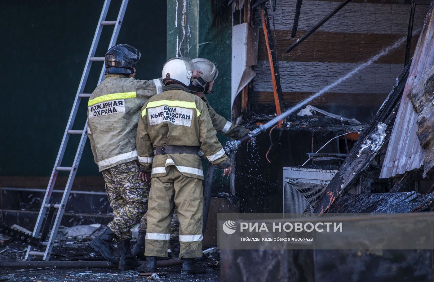 Три взрыва прогремели в кафе в Бишкеке