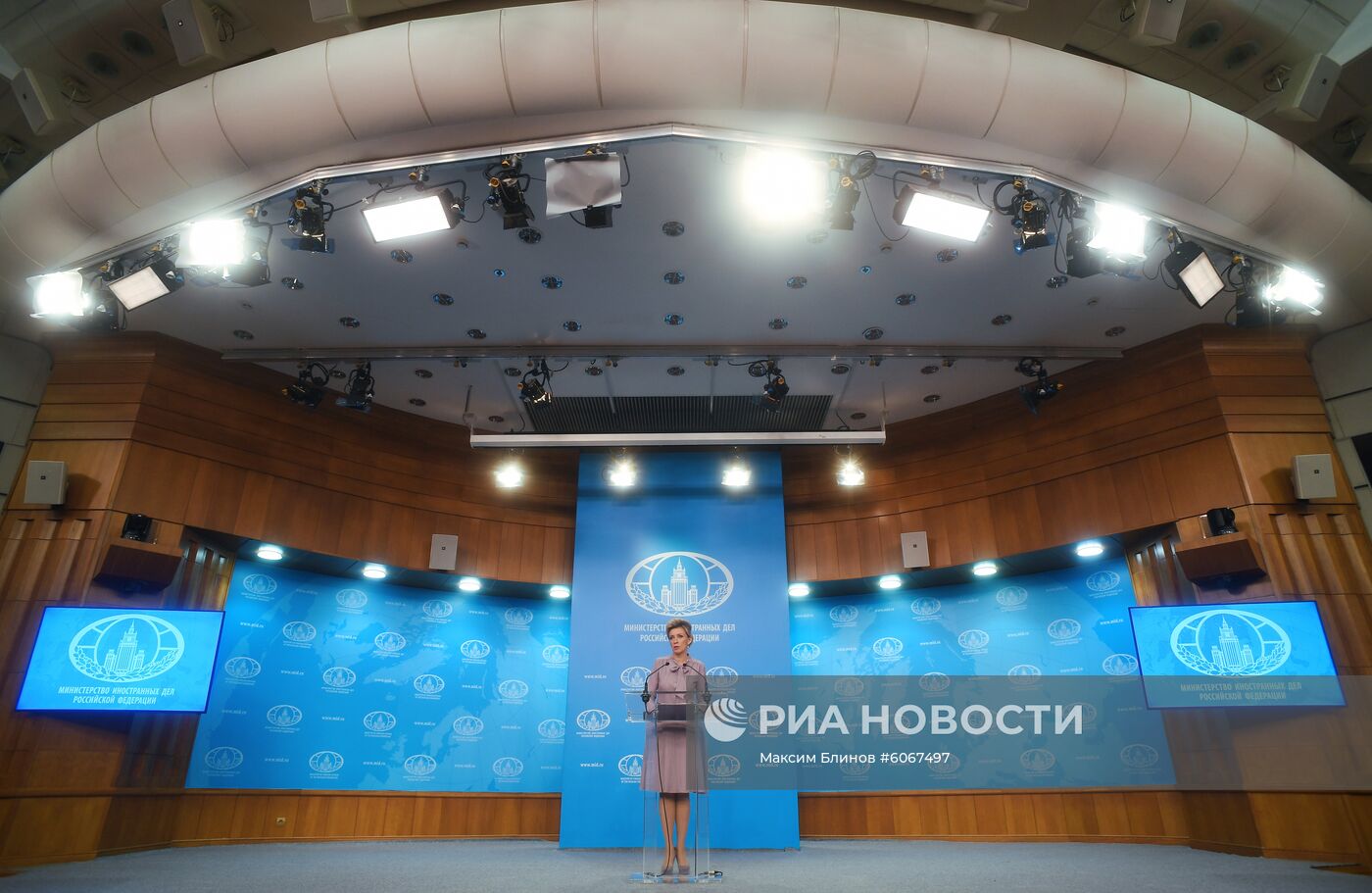 Брифинг официального представителя МИД России М. Захаровой