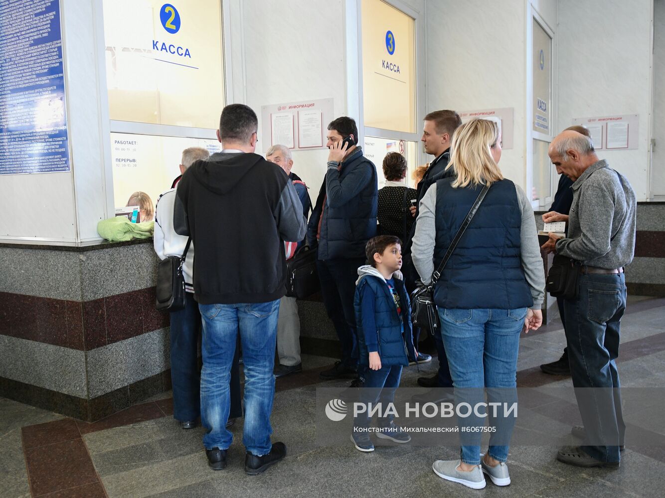 Старт продаж билетов на пассажирские поезда в Крым