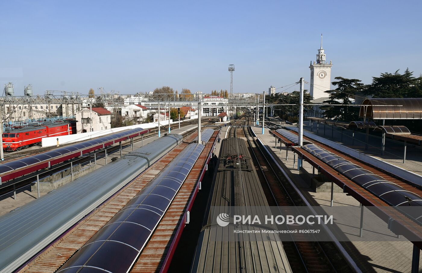 Старт продаж билетов на пассажирские поезда в Крым