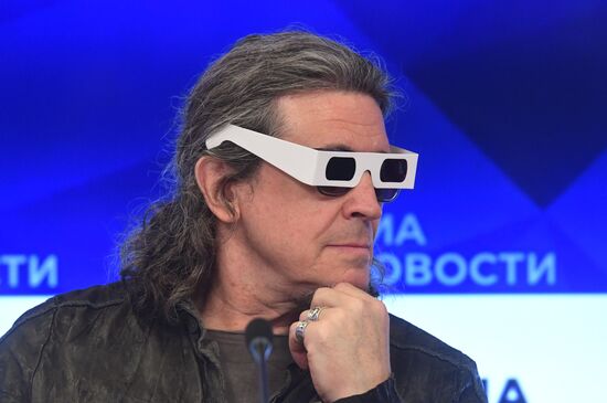 Творческая встреча с рок-музыкантом Г. Сукачевым