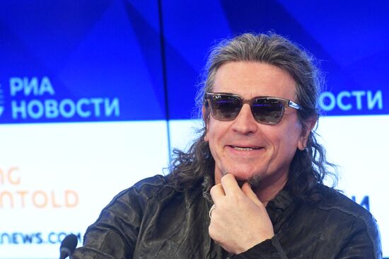 Творческая встреча с рок-музыкантом Г. Сукачевым