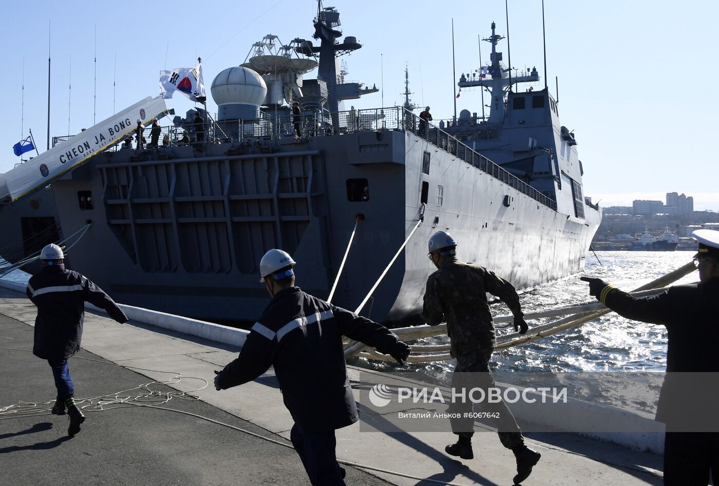 Боевые корабли Республики Корея прибыли во Владивосток с деловым визитом